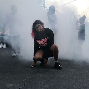 Meet your Posher, Aida